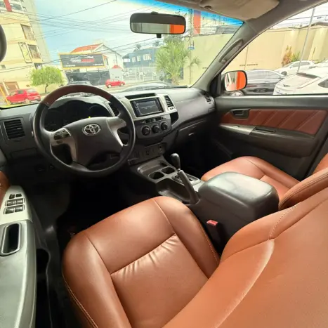 TOYOTA Hilux Caminhonete 2.7 16V 4P SR CABINE DUPLA AUTOM�TICO, Foto 12