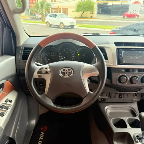 TOYOTA Hilux Caminhonete 2.7 16V 4P SR CABINE DUPLA AUTOM�TICO, Foto 14