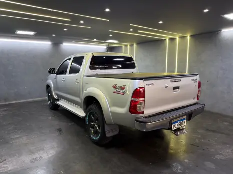 TOYOTA Hilux Caminhonete 3.0 4P SRV DIESEL CABINE DUPLA, Foto 7