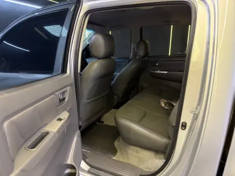TOYOTA Hilux Caminhonete 3.0 4P SRV DIESEL CABINE DUPLA, Foto 9