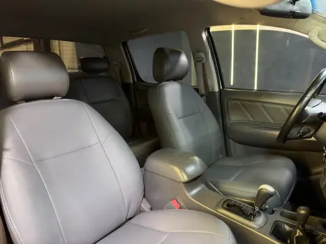 TOYOTA Hilux Caminhonete 3.0 4P SRV DIESEL CABINE DUPLA, Foto 14