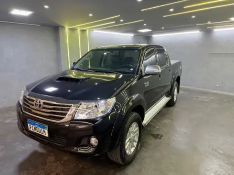 TOYOTA Hilux Caminhonete 3.0 4P 4X4 SRV TURBO DIESEL CABINE DUPLA AUTOM�TICO, Foto 3