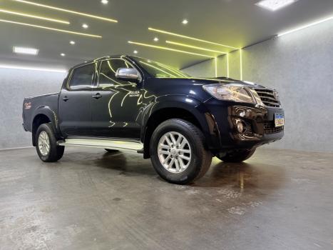 TOYOTA Hilux Caminhonete 3.0 4P 4X4 SRV TURBO DIESEL CABINE DUPLA AUTOM�TICO, Foto 4