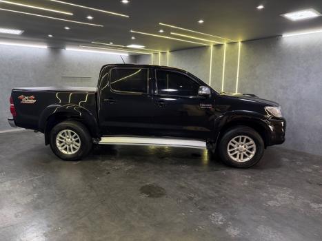TOYOTA Hilux Caminhonete 3.0 4P 4X4 SRV TURBO DIESEL CABINE DUPLA AUTOM�TICO, Foto 5