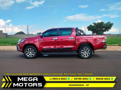 TOYOTA Hilux Caminhonete 2.8 16V SRX 4X4 TURBO DIESEL CABINE DUPLA AUTOM�TICO, Foto 4