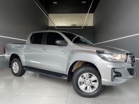 TOYOTA Hilux Caminhonete 2.7 16V 4P SR CABINE DUPLA AUTOM�TICO, Foto 1