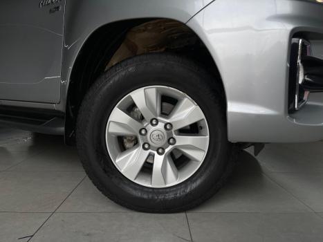 TOYOTA Hilux Caminhonete 2.7 16V 4P SR CABINE DUPLA AUTOM�TICO, Foto 3