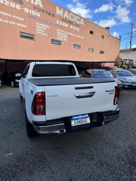 TOYOTA Hilux Caminhonete 2.8 16V SRV 4X4 DIESEL CABINE DUPLA AUTOM�TICO, Foto 4