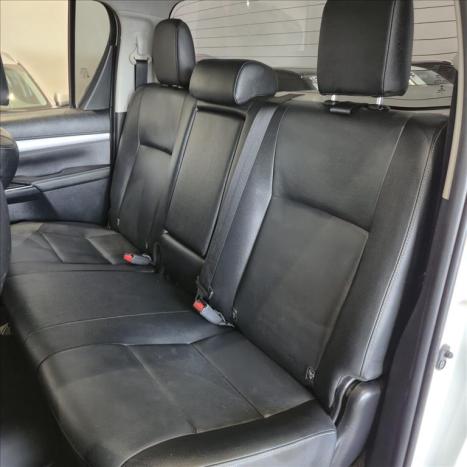 TOYOTA Hilux Caminhonete 2.8 16V SRV 4X4 DIESEL CABINE DUPLA AUTOM�TICO, Foto 16