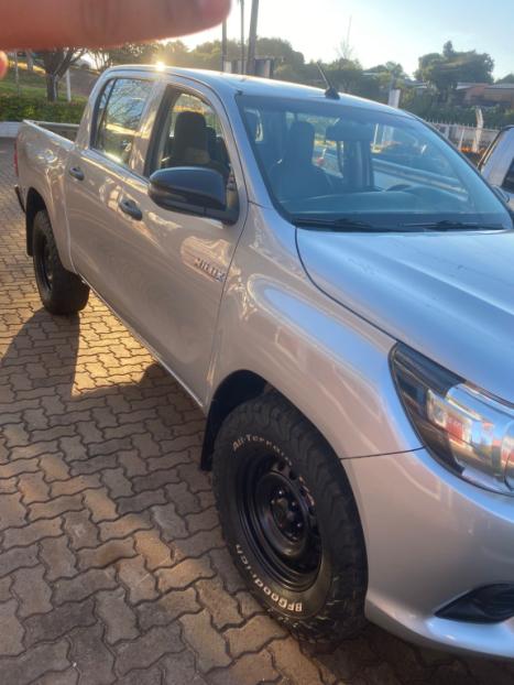 TOYOTA Hilux Caminhonete 2.8 16V  LOW M4FD 4X4 TURBO DIESEL CABINE DUPLA, Foto 3