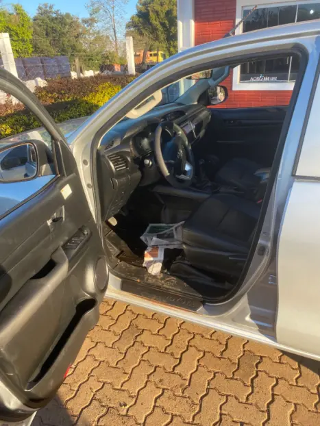 TOYOTA Hilux Caminhonete 2.8 16V  LOW M4FD 4X4 TURBO DIESEL CABINE DUPLA, Foto 4