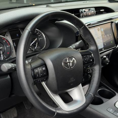 TOYOTA Hilux Caminhonete 2.8 16V SRX PLUS 4X4 TURBO DIESEL CABINE DUPLA AUTOM�TICO, Foto 6