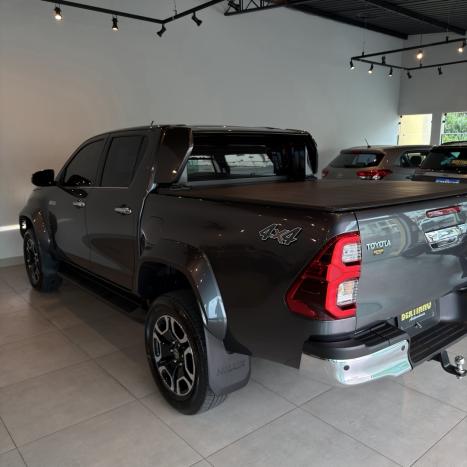 TOYOTA Hilux Caminhonete 2.8 16V SRX PLUS 4X4 TURBO DIESEL CABINE DUPLA AUTOM�TICO, Foto 15