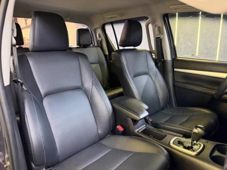 TOYOTA Hilux Caminhonete 2.8 16V 4P SRX DIESEL CABINE DUPLA, Foto 14