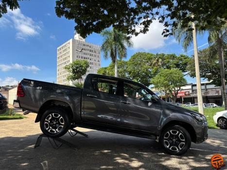 TOYOTA Hilux Caminhonete 2.8 16V SRV 4X4 DIESEL CABINE DUPLA AUTOM�TICO, Foto 3