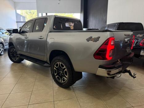 TOYOTA Hilux Caminhonete 2.8 16V SRX LIMITED 4X4 TURBO DIESEL CABINE DUPLA AUTOM�TICO, Foto 4