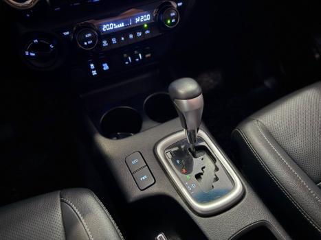 TOYOTA Hilux Caminhonete 2.8 16V SRX LIMITED 4X4 TURBO DIESEL CABINE DUPLA AUTOM�TICO, Foto 10