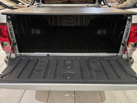 TOYOTA Hilux Caminhonete 2.7 16V 4P SRV FLEX CABINE DUPLA AUTOM�TICO, Foto 16