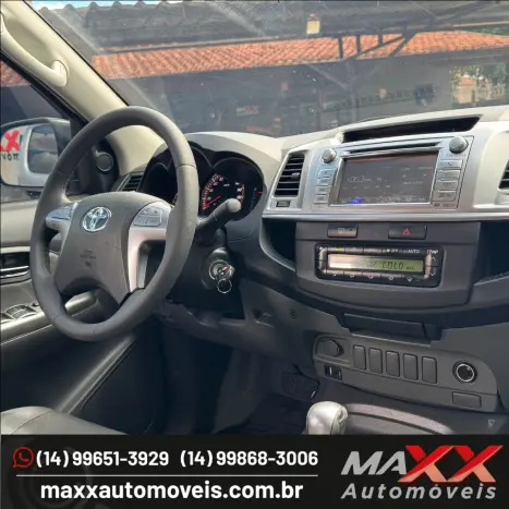 TOYOTA Hilux Caminhonete 2.7 16V 4P SRV FLEX CABINE DUPLA AUTOM�TICO, Foto 12