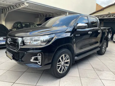 TOYOTA Hilux Caminhonete 2.8 16V SRV 4X4 DIESEL CABINE DUPLA AUTOM�TICO, Foto 4