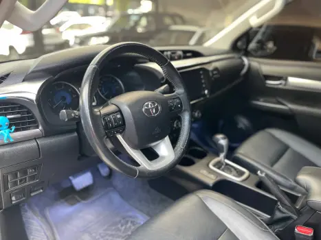 TOYOTA Hilux Caminhonete 2.8 16V SRV 4X4 DIESEL CABINE DUPLA AUTOM�TICO, Foto 12