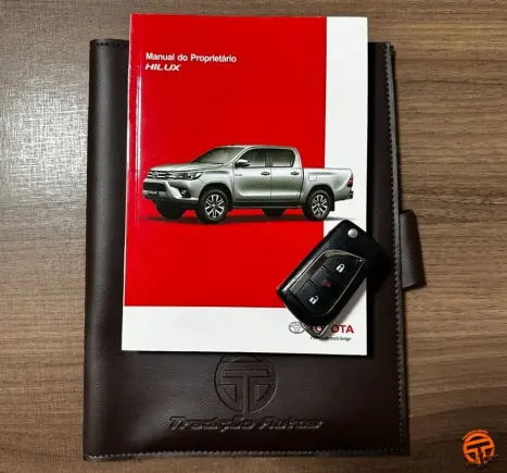 TOYOTA Hilux Caminhonete 2.8 16V SRV 4X4 DIESEL CABINE DUPLA AUTOM�TICO, Foto 16