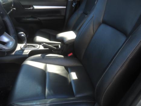 TOYOTA Hilux Caminhonete 2.8 16V SRV 4X4 DIESEL CABINE DUPLA AUTOM�TICO, Foto 3