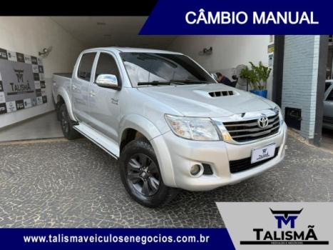 TOYOTA Hilux Caminhonete 3.0 4P 4X4 SRV TURBO DIESEL CABINE DUPLA, Foto 1