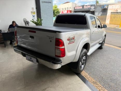 TOYOTA Hilux Caminhonete 3.0 4P 4X4 SRV TURBO DIESEL CABINE DUPLA, Foto 4