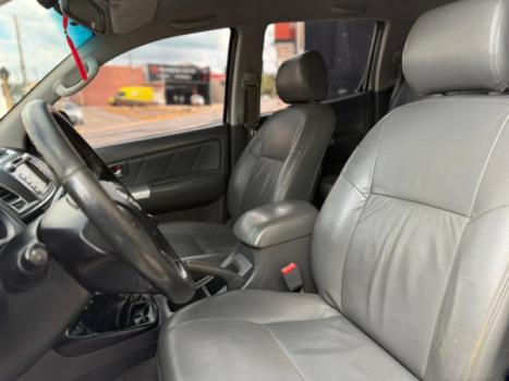 TOYOTA Hilux Caminhonete 3.0 4P 4X4 SRV TURBO DIESEL CABINE DUPLA, Foto 14