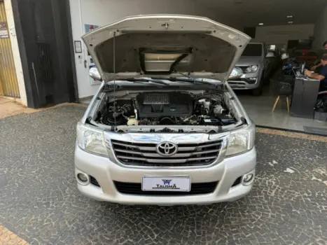 TOYOTA Hilux Caminhonete 3.0 4P 4X4 SRV TURBO DIESEL CABINE DUPLA, Foto 18