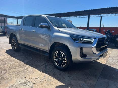 TOYOTA Hilux Caminhonete 2.8 16V SRX 4X4 TURBO DIESEL CABINE DUPLA AUTOM�TICO, Foto 3