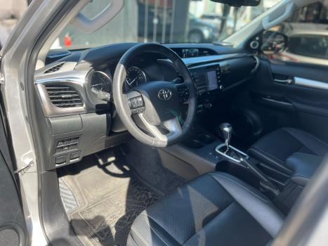 TOYOTA Hilux Caminhonete 2.8 16V SRX 4X4 TURBO DIESEL CABINE DUPLA AUTOM�TICO, Foto 7