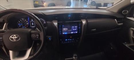 TOYOTA Hilux Caminhonete 2.7 16V 4P SRV FLEX CABINE DUPLA AUTOM�TICO, Foto 9