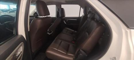 TOYOTA Hilux Caminhonete 2.7 16V 4P SRV FLEX CABINE DUPLA AUTOM�TICO, Foto 12