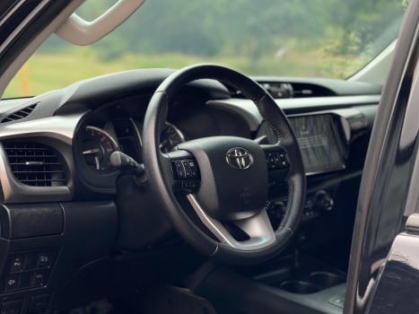 TOYOTA Hilux Caminhonete 2.8 16V 4P SR 4X4 DIESEL CABINE DUPLA AUTOM�TICO, Foto 7