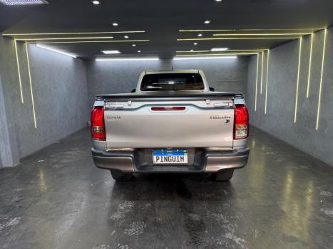 TOYOTA Hilux Caminhonete 2.8 4X4 DIESEL CABINE SIMPLES, Foto 7