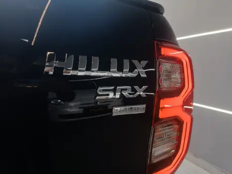 TOYOTA Hilux Caminhonete 2.8 16V SRX PLUS 4X4 TURBO DIESEL CABINE DUPLA AUTOM�TICO, Foto 6