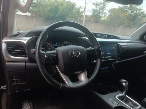 TOYOTA Hilux Caminhonete 2.8 16V SRX PLUS 4X4 TURBO DIESEL CABINE DUPLA AUTOM�TICO, Foto 10