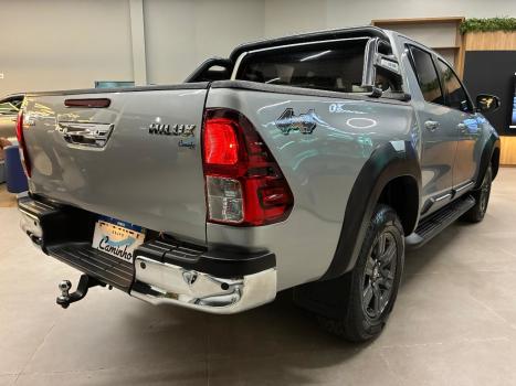 TOYOTA Hilux Caminhonete 2.8 16V 4P SR 4X4 DIESEL CABINE DUPLA AUTOM�TICO, Foto 5