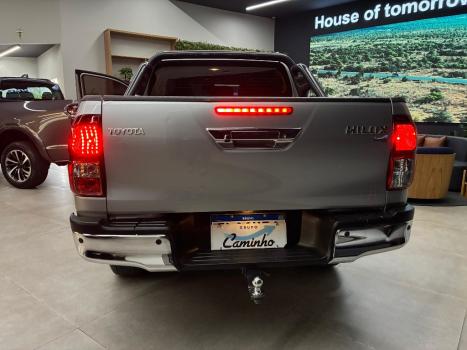 TOYOTA Hilux Caminhonete 2.8 16V 4P SR 4X4 DIESEL CABINE DUPLA AUTOM�TICO, Foto 6