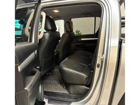 TOYOTA Hilux Caminhonete 2.8 16V 4P SR 4X4 DIESEL CABINE DUPLA AUTOM�TICO, Foto 10