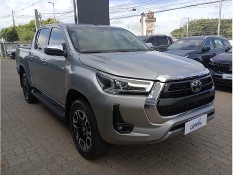 TOYOTA Hilux Caminhonete 2.8 16V SRX 4X4 TURBO DIESEL CABINE DUPLA AUTOM�TICO, Foto 3