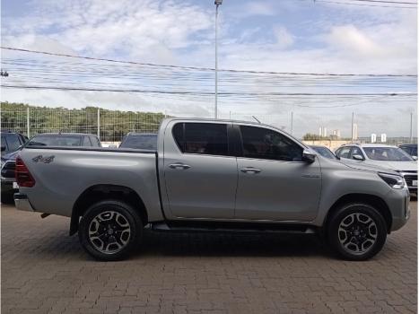 TOYOTA Hilux Caminhonete 2.8 16V SRX 4X4 TURBO DIESEL CABINE DUPLA AUTOM�TICO, Foto 4