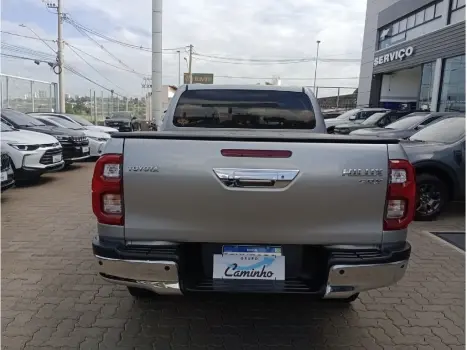 TOYOTA Hilux Caminhonete 2.8 16V SRX 4X4 TURBO DIESEL CABINE DUPLA AUTOM�TICO, Foto 6