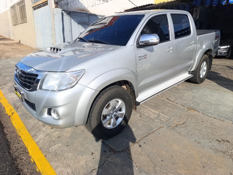 TOYOTA Hilux Caminhonete 2.7 16V 4P SRV FLEX 4X4  CABINE DUPLA AUTOM�TICO, Foto 1