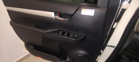 TOYOTA Hilux Caminhonete 2.8 16V SRX 4X4 DIESEL CABINE DUPLA AUTOM�TICO, Foto 13