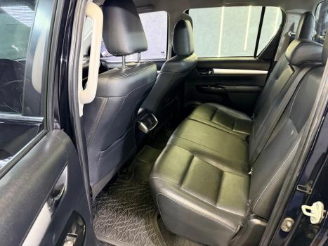 TOYOTA Hilux Caminhonete 2.8 16V SRX 4X4 TURBO DIESEL CABINE DUPLA AUTOM�TICO, Foto 12