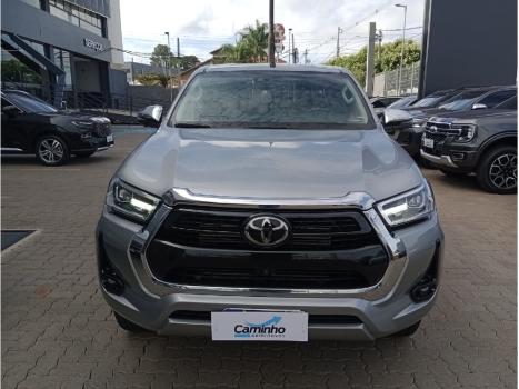 TOYOTA Hilux Caminhonete 2.8 16V SRX 4X4 TURBO DIESEL CABINE DUPLA AUTOM�TICO, Foto 2