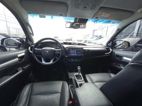 TOYOTA Hilux Caminhonete 2.8 16V SRX 4X4 TURBO DIESEL CABINE DUPLA AUTOM�TICO, Foto 11